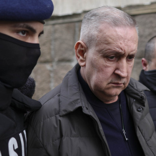 Incident pe holurile Curții de Apel Cluj cu Cristian Anton, directorul suspendat al ARR