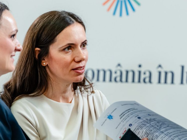 Mirabela Grădinaru vorbește despre utilizarea tehnologiei de către copii