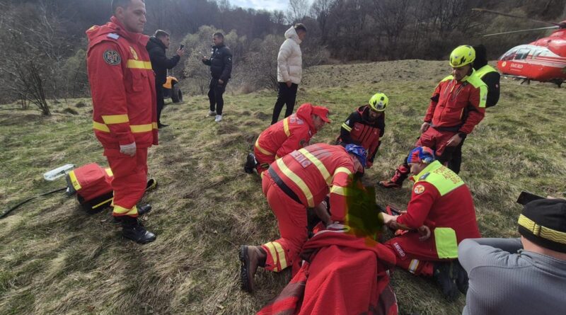 Accident grav cu ATV în Valea Jiului, o victimă transportată cu elicopterul
