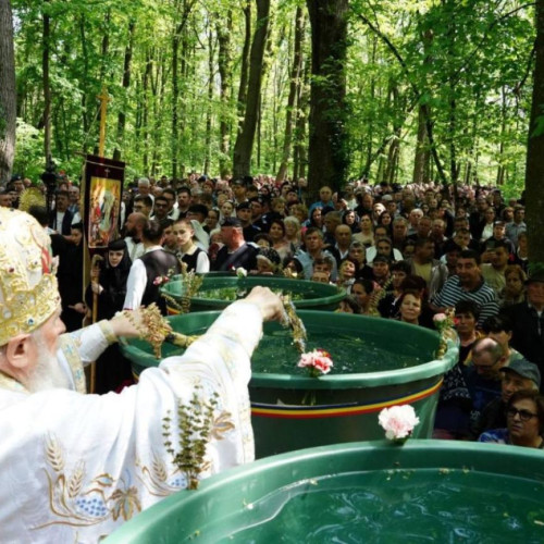 Arhiepiscopul Nifon va săvârși Sfânta Liturghie pe 17 aprilie la Mănăstirea Nucet