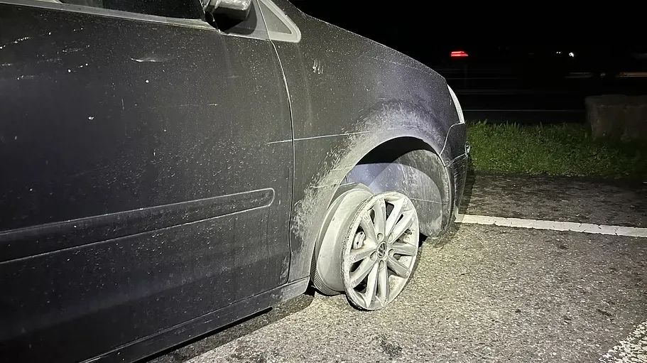 Român prins la volan fără o roată pe autostrada din Elveția