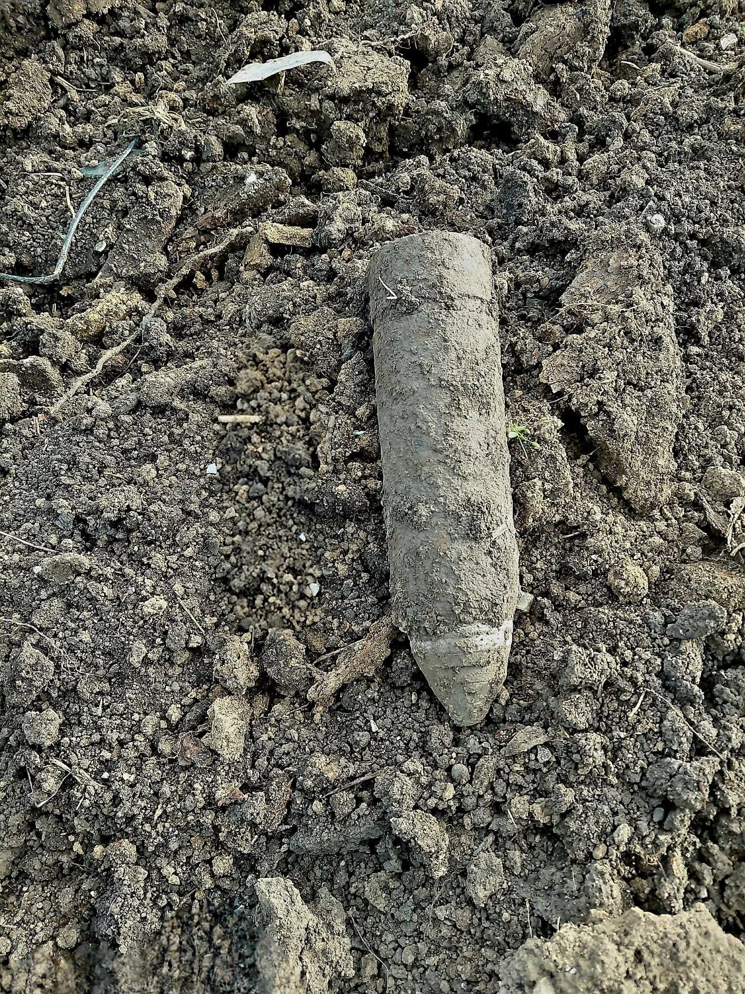 Proiectil exploziv descoperit în comuna Putineiu din județul Giurgiu