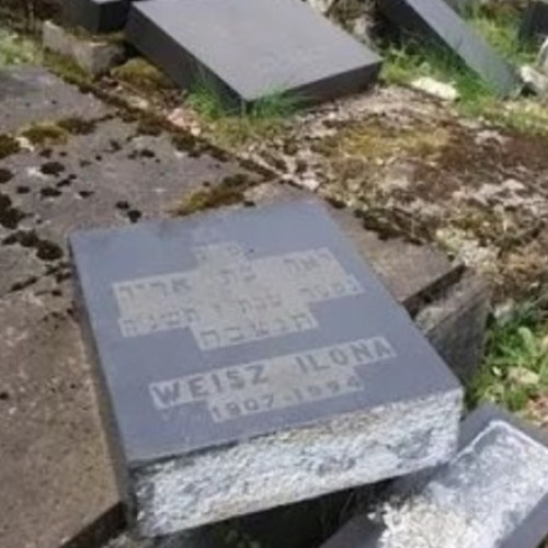 Israelul condamnă profanarea cimitirului evreiesc din Reghin
