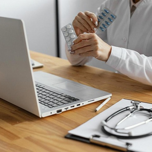 Sătmăreanul păcălit la cumpărături online: Medicamentul primit nu a fost conform cu comanda