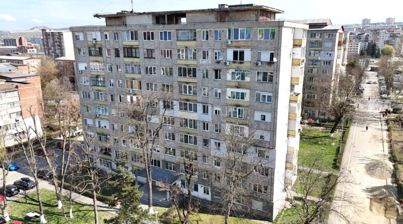 Hunedoara primește 2 milioane de euro pentru eficientizarea energetică a blocurilor