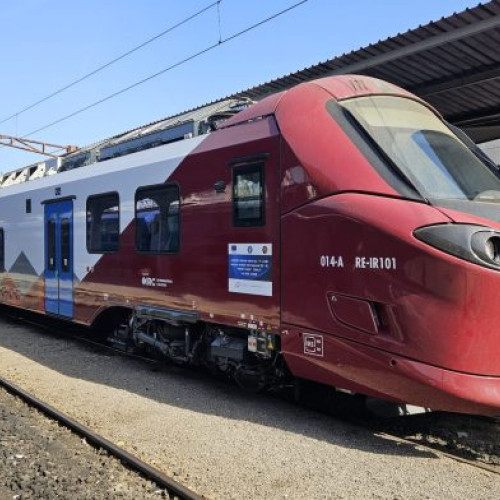 Piesa de rezistență a transportului feroviar privat circulă pe ruta București – Brașov