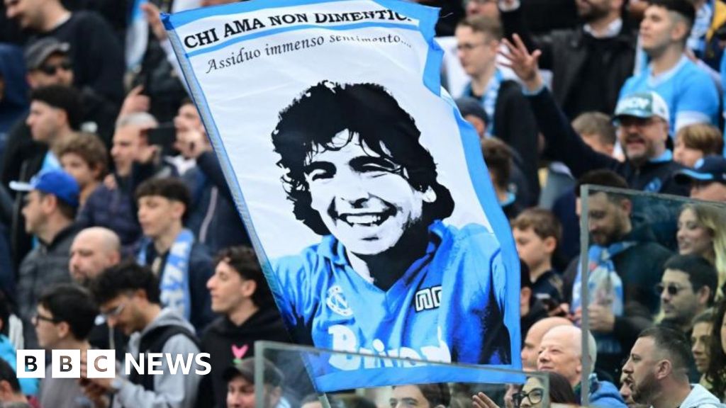 Retrialul privind moartea legendei Argentinei, Maradona, începe