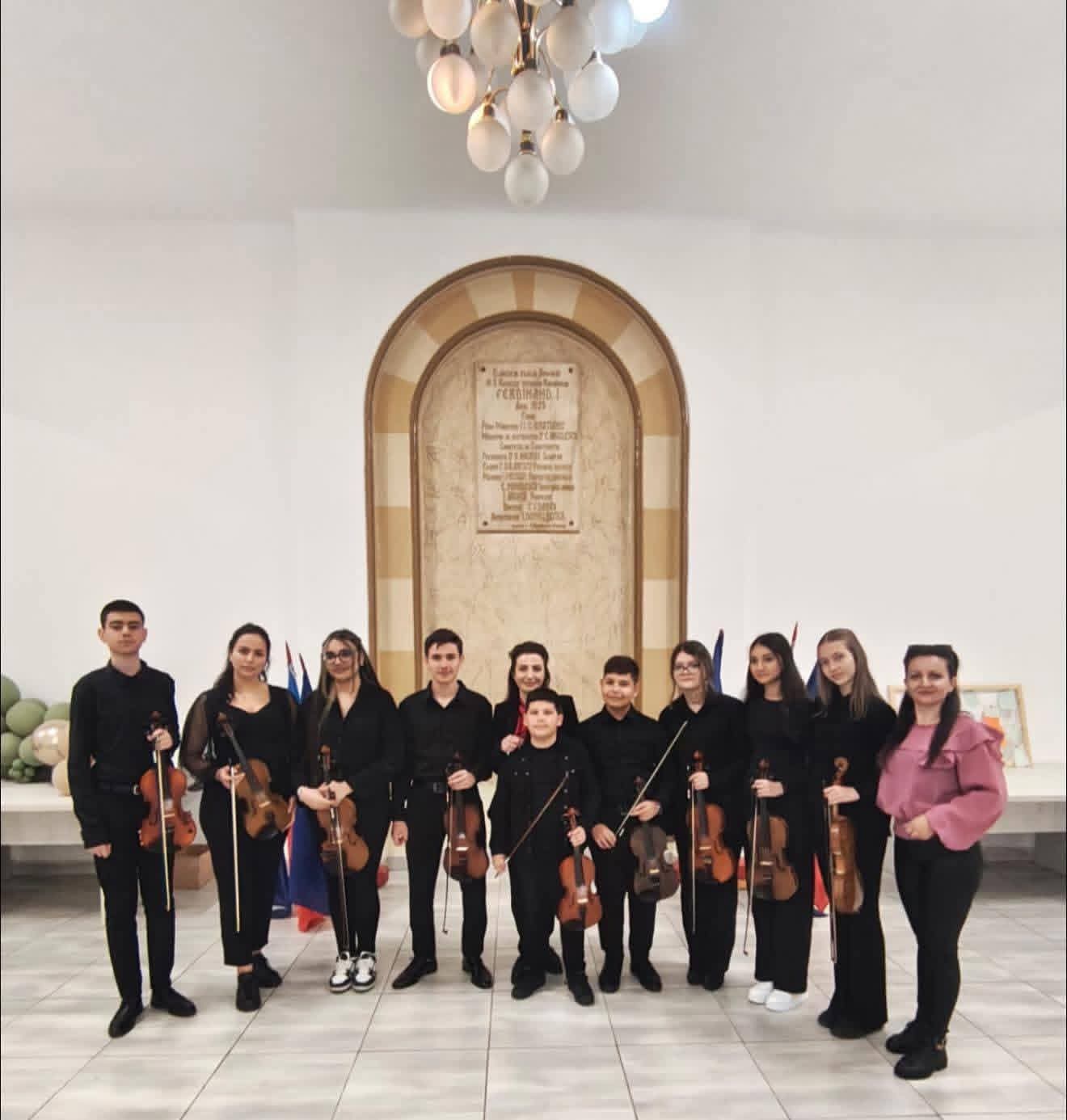 Debutul Olimpiadei Naționale de Limba Rromani în Târgu Jiu