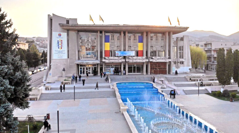 Deva aprobă restructurarea Primăriei cu reduceri semnificative de personal