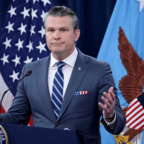 Pete Hegseth face confuzie între Biblie și „Pulp Fiction” în timpul unei rugăciuni