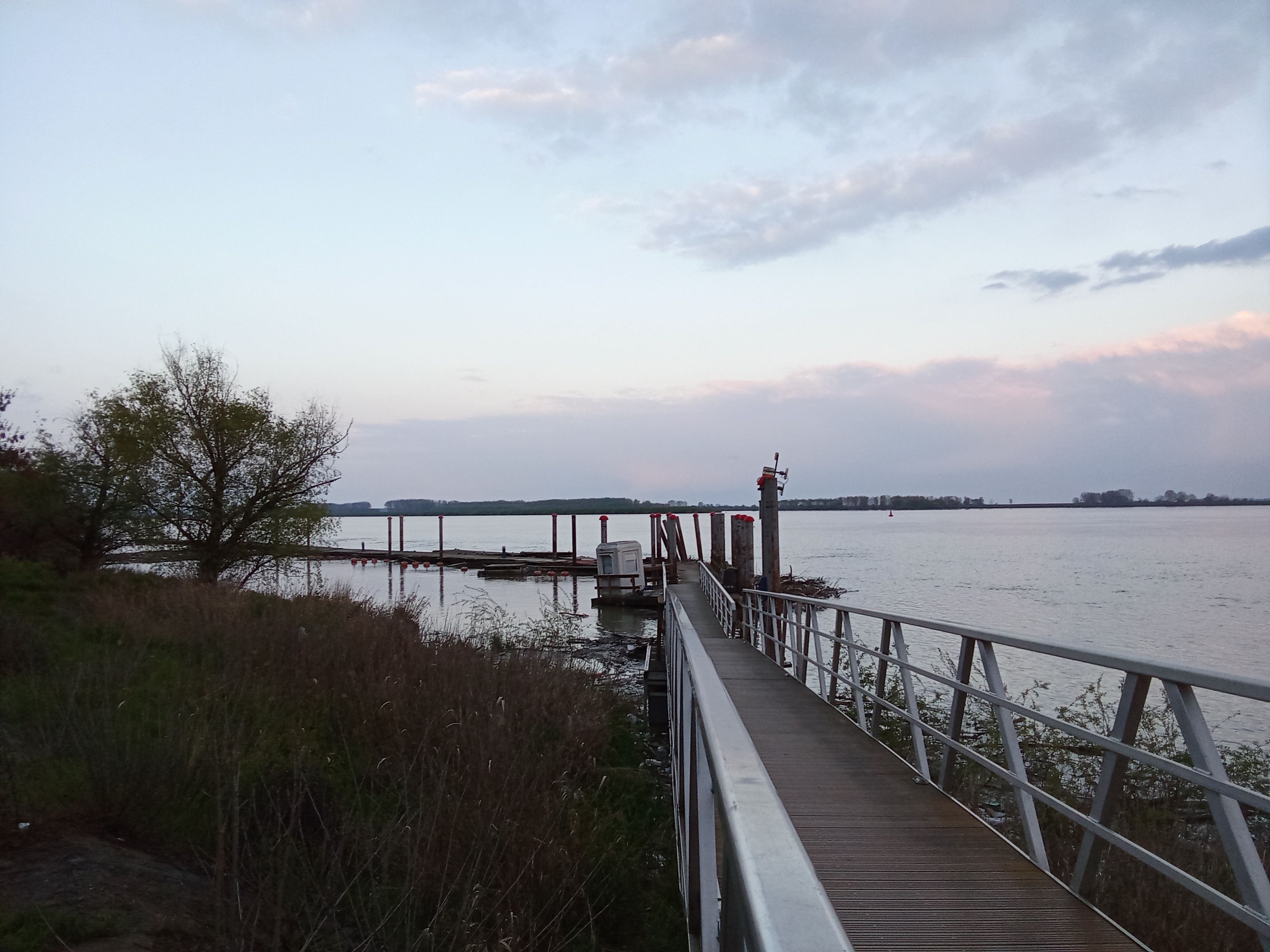 Portul de ambarcațiuni din Galați caută chiriaș pentru 10 ani