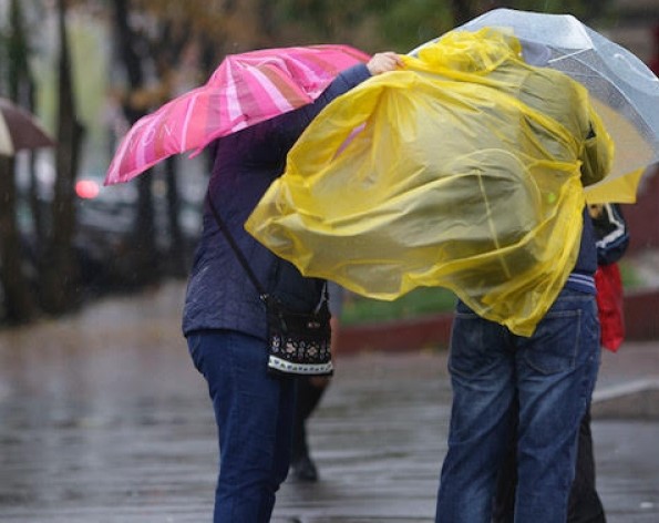 Fenomenul meteorologic extrem anunțat de ANM: ploi, vânt și grindină