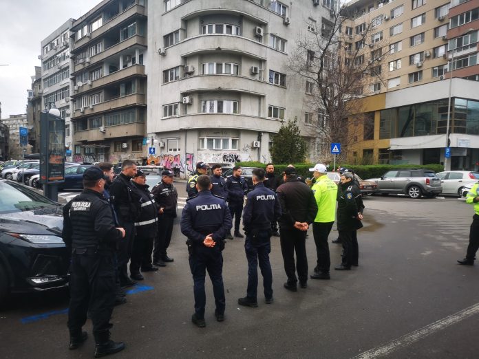 Poliția va controla parcările în zona Sălii Palatului, în weekend