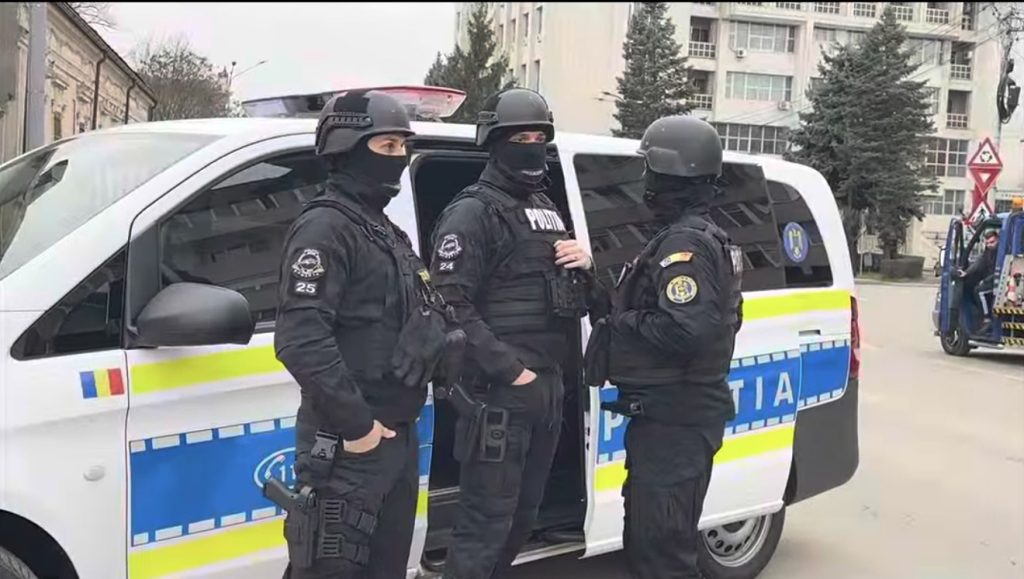 Trafic de persoane descoperit în Iași: un bărbat acuzat de racolarea tinerelor