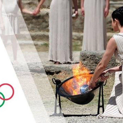 Flacăra Olimpică aprinsă la Olympia antică va fi transportată prin Franţa pentru Jocurile Olimpice de la Paris 2024!