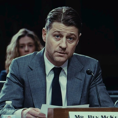 Ben McKenzie evocă stilul lui Frank Capra în documentarul său despre criptomonede