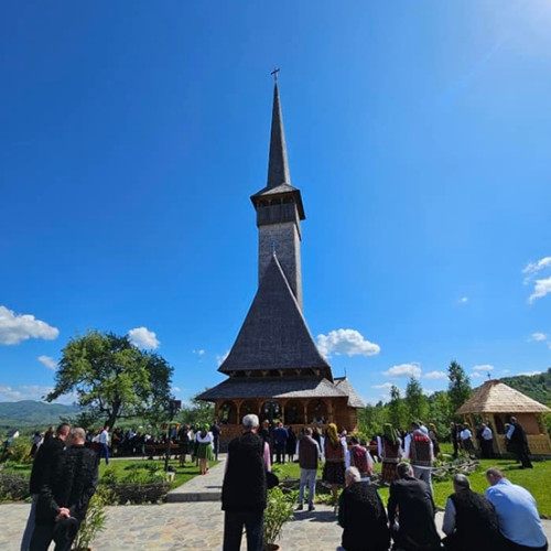 Duminică, 26 aprilie, hram la Mănăstirea Ieud pentru Duminica Mironosițelor