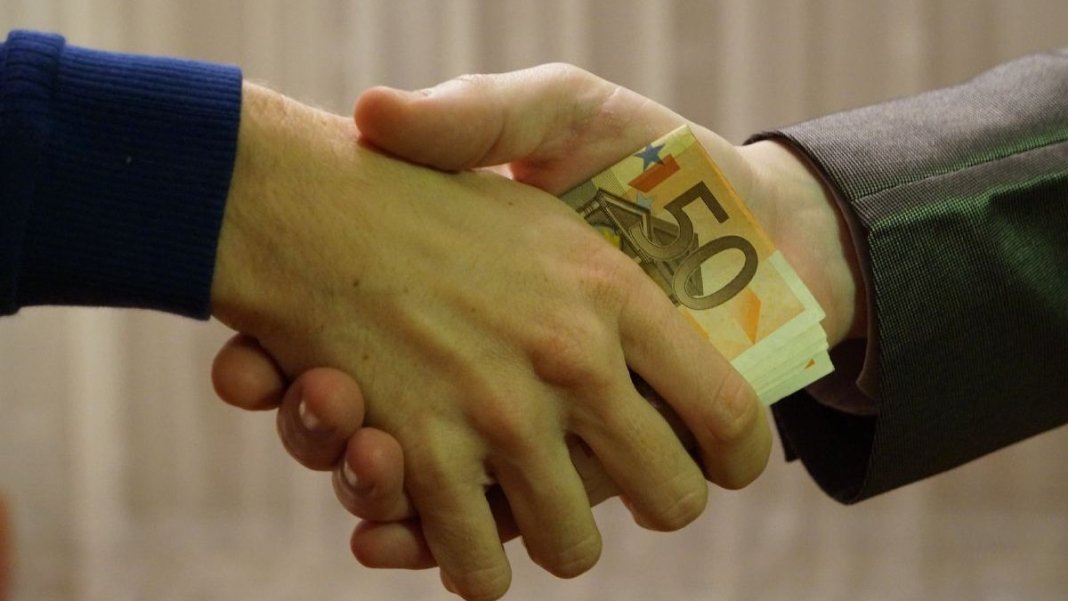 Decizie definitivă în cazul unei asistente de la Spitalul Foișor pentru corupție