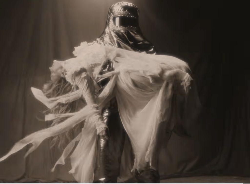 Delia lansează single-ul „Analog” și abordează tema conexiunilor reale