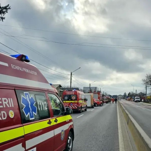 Accident rutier în Dumbrăvioara: Nouă copii și doi adulți transportați la spital