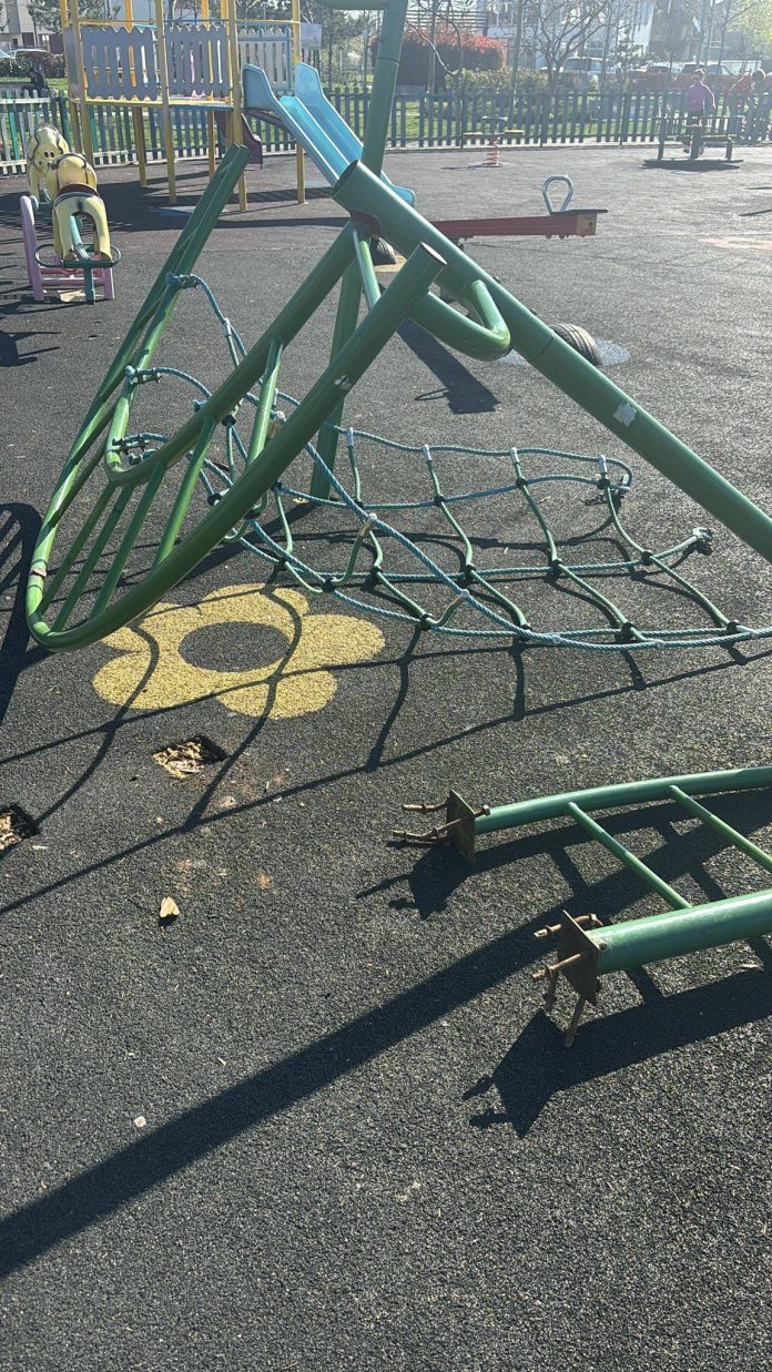 Vandalism în parcurile din Chiajna: Poliția a demarat o anchetă