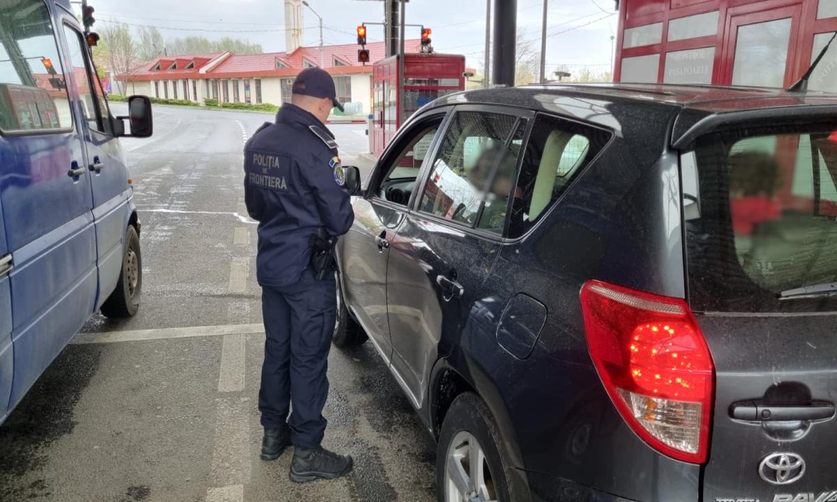 Controale la frontiera Albiţa: cetăţean român depistat cu document fals