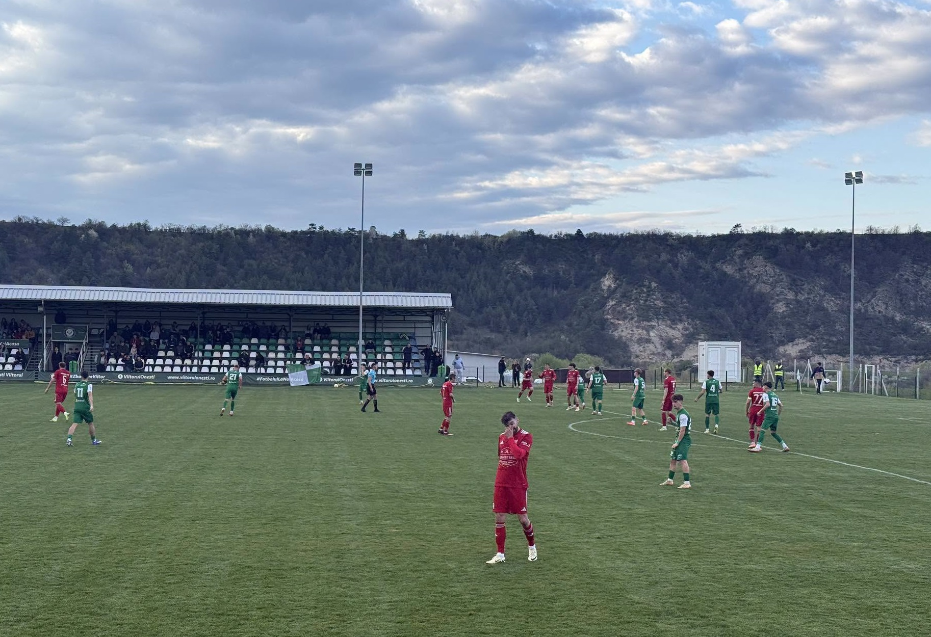Echipele gălățene de fotbal și activități în caiac-canoe la Bascov