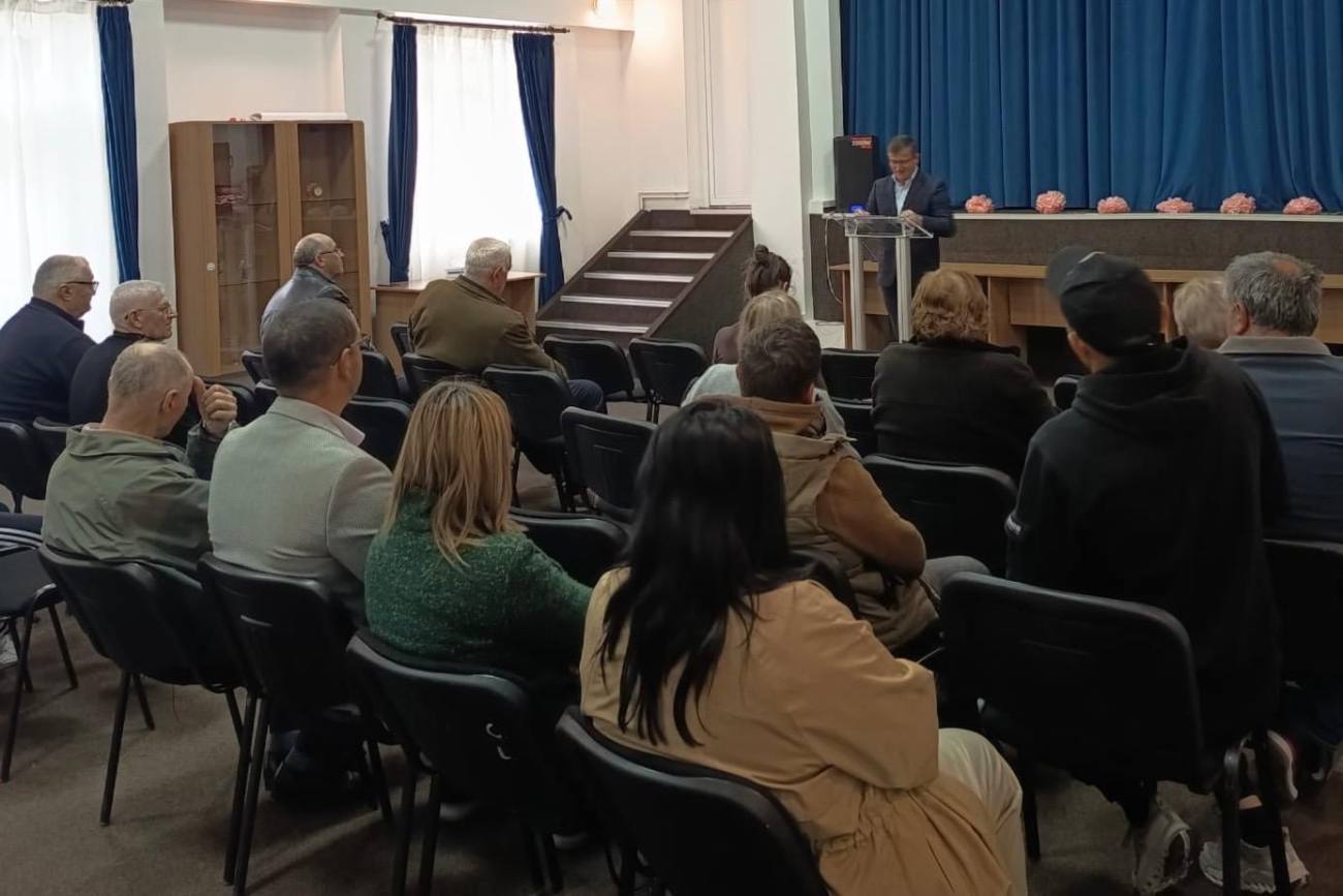 Brănești: Prima întâlnire cu cetățenii din acest an a avut loc vineri seară