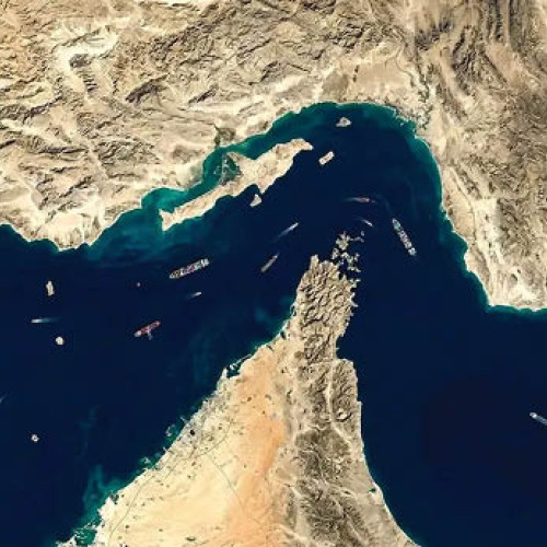 Iranul închide din nou Strâmtoarea Ormuz ca reacție la blocada americană