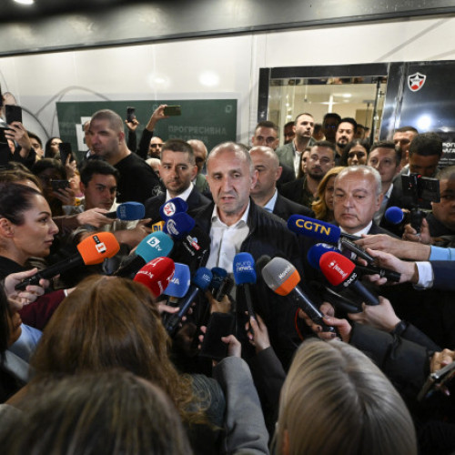 Bulgaria progresistă câștigă alegerile parlamentare anticipate, spune Rumen Radev