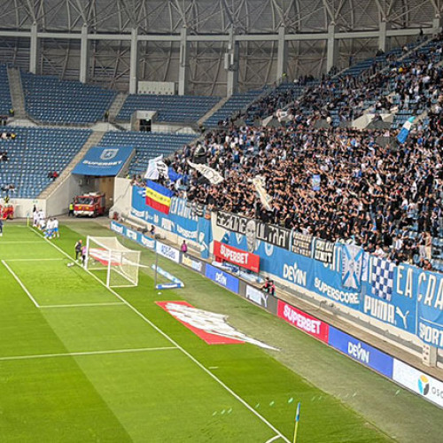 Poliția a deschis dosar penal pentru afișare de banere discriminatorii la meciul Universitatea Craiova – Rapid