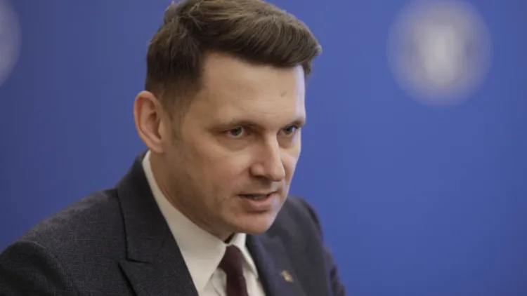 Tensiuni pe scena politică din România din cauza listării companiilor de stat