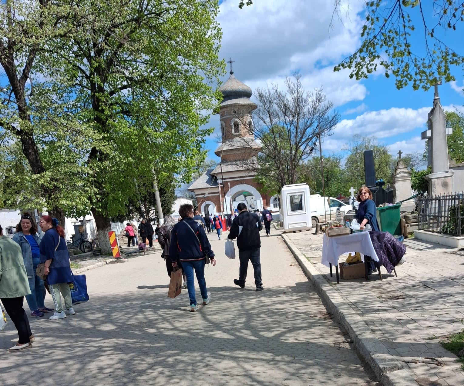 Paștele Blajinilor aduce aglomerație și provocări la Galați