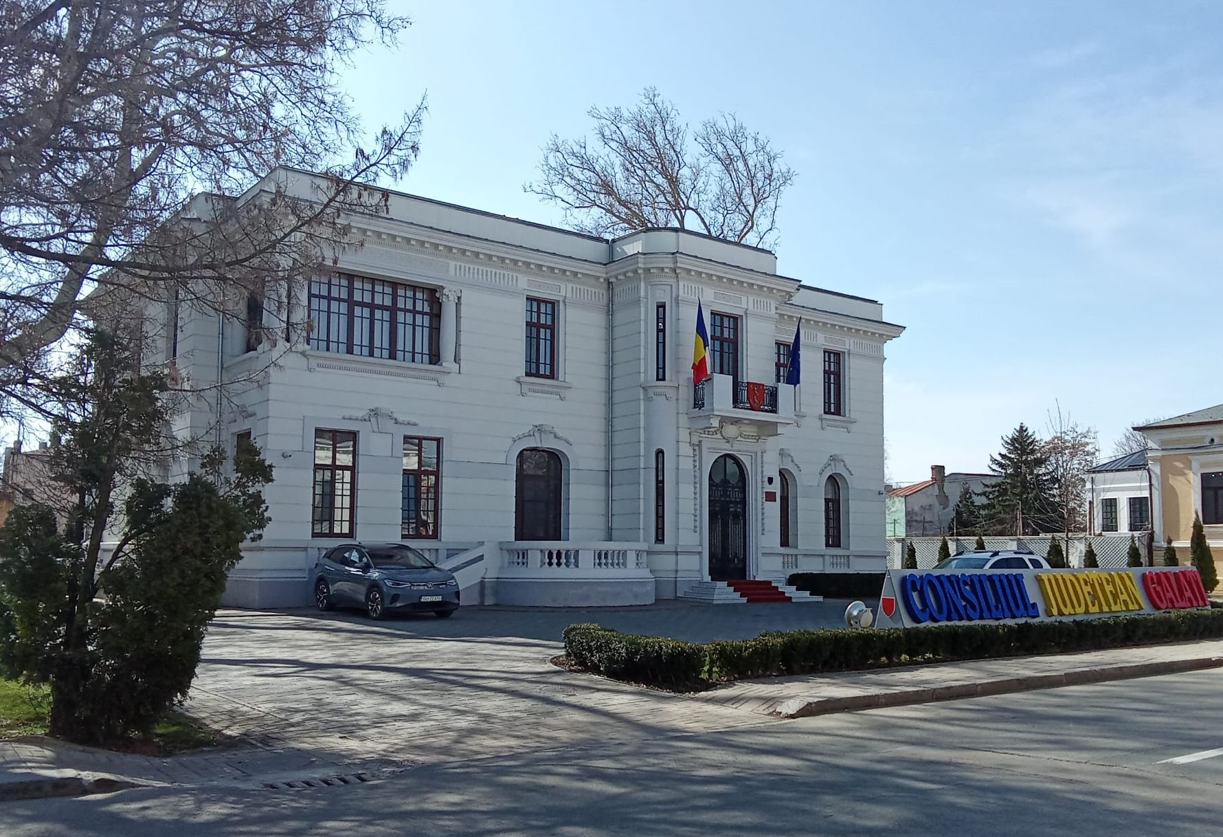 Consiliul Județean Galați publică pentru prima dată salariile nete ale angajaților