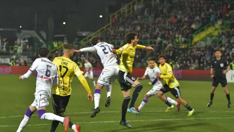 Meciul dintre FC Argeș Pitești și „U” Cluj, o semifinală captivantă în Cupa României
