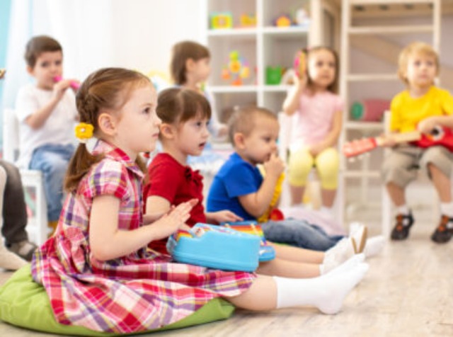 Ministerul Educației lansează calendarul înscrierilor pentru anul școlar 2026–2027