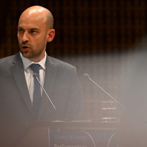 Franţa propune înfiinţarea unui Tribunal Special pentru judecarea invaziei Ucrainei