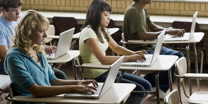 Sprijin financiar de 200 de euro pentru tineri până la 26 de ani