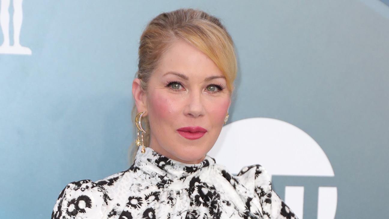 Christina Applegate oferă un update despre sănătate în urma spitalizării