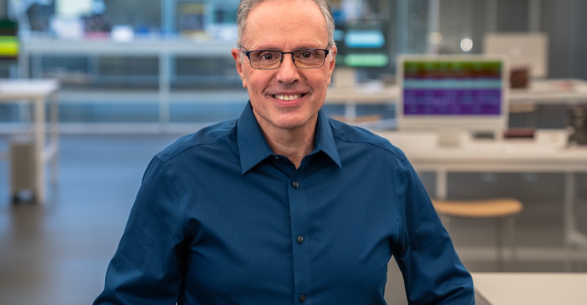 Apple îl numește pe Johny Srouji în funcția de director hardware