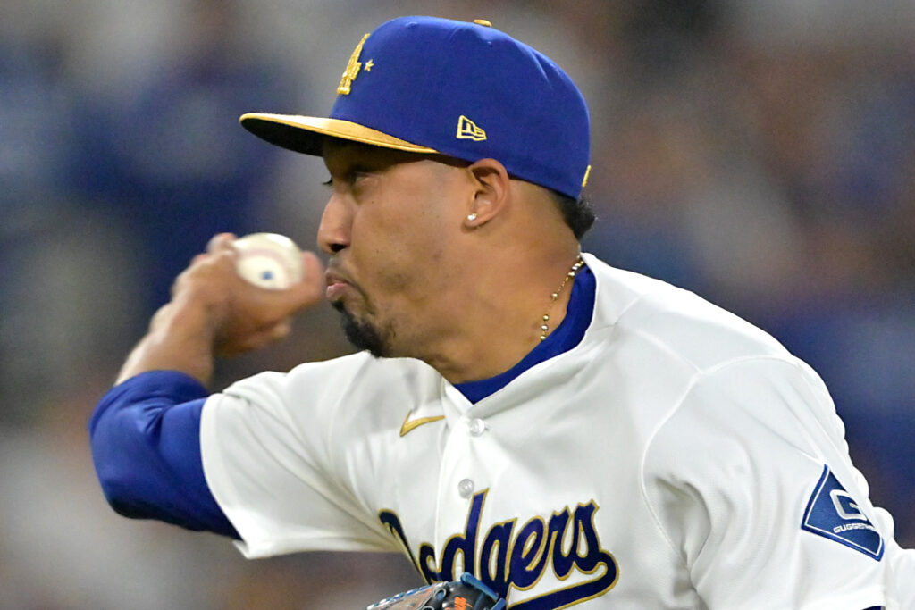 Edwin Díaz va fi operat din cauza corpurilor libere la cot