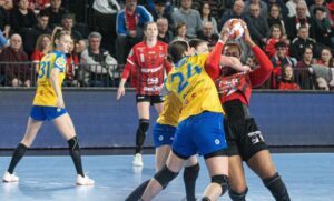 Corona Brașov înfruntă o înfrângere severă în fața Bistriței