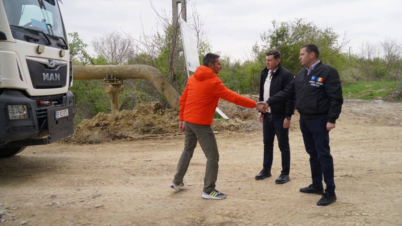 Modernizarea infrastructurii rutiere din Gura Ocniței avansează constant