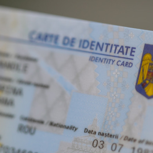 Românii se pregătesc pentru schimbarea cărții de identitate în 2026