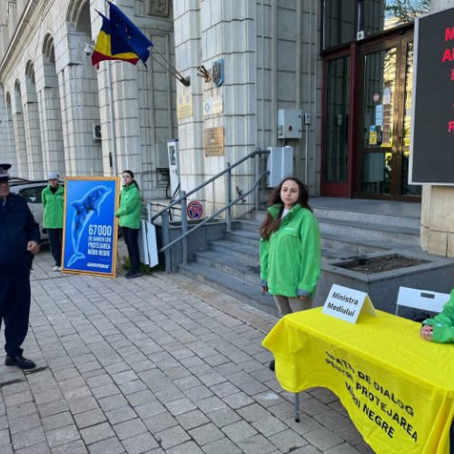 Diana Buzoianu refuză să primească semnăturile pentru protecția Mării Negre