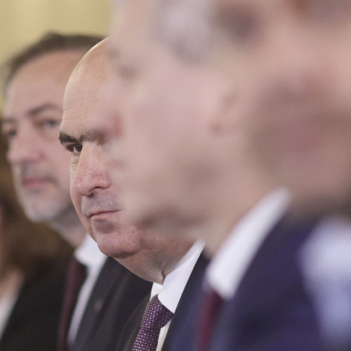 Guvernul își păstrează puterile după demisia miniștrilor PSD