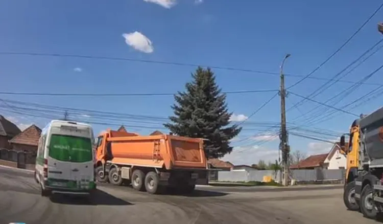 Accident între autobasculantă și autoturism în Apahida