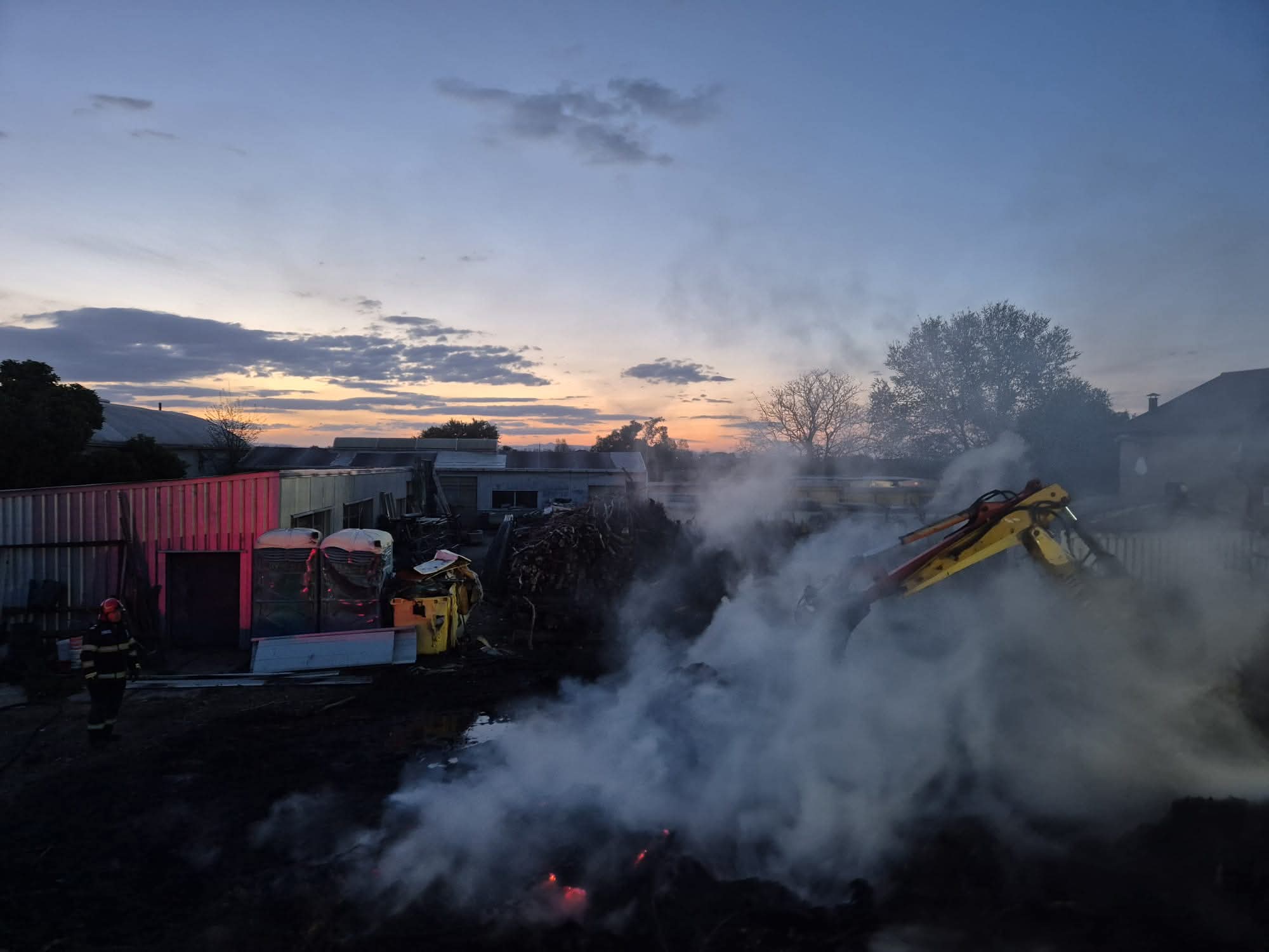 Incendiu devastator în Mărtinești: pompierii intervin rapid