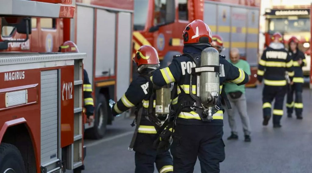 Intervenție de urgență a pompierilor în Rucăr din cauza unei avarii la conducta de gaze