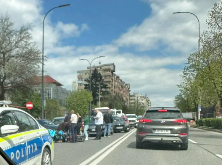 Accident rutier pe Calea Florești din Cluj-Napoca, cu un motoclu electric implicat